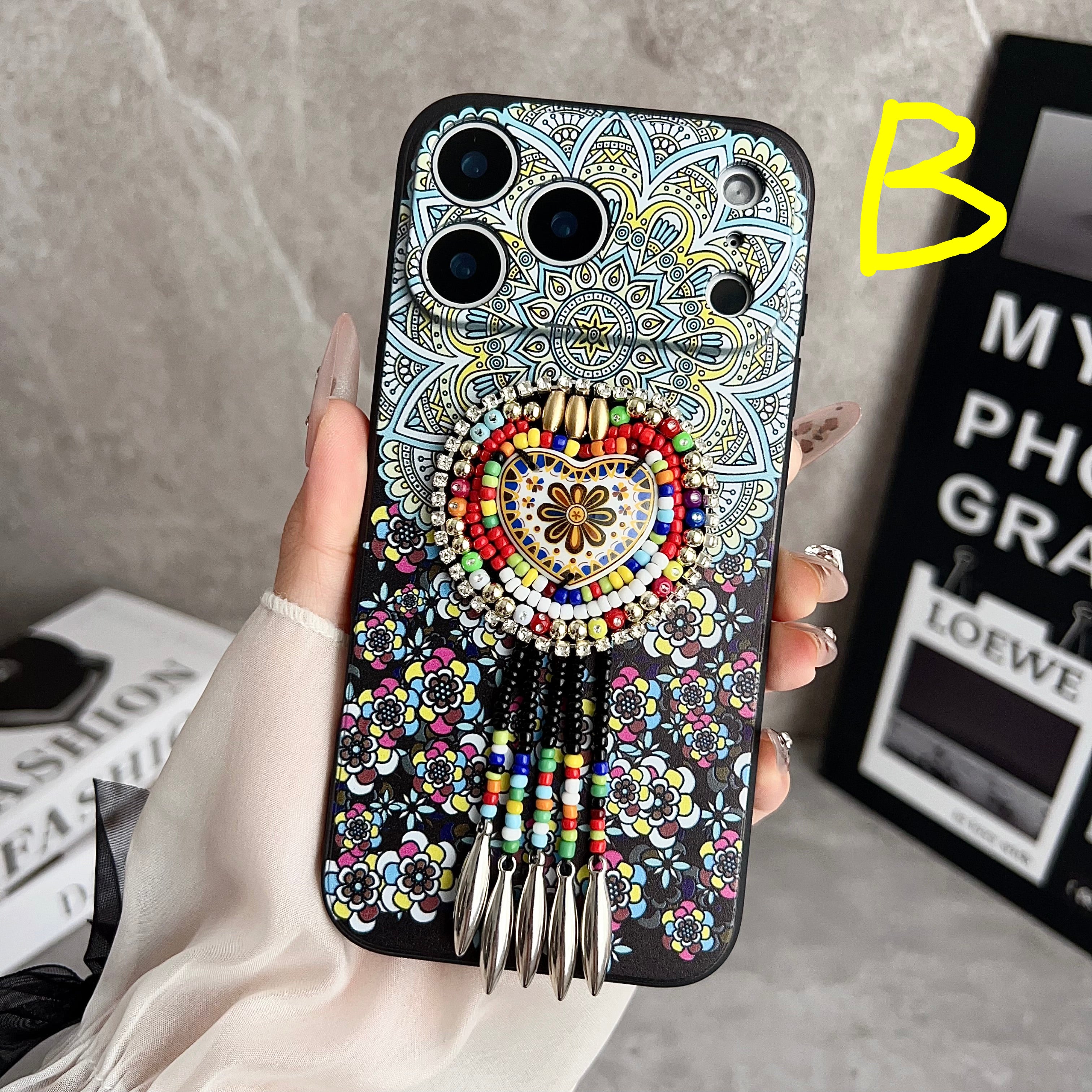Beaded Artisan Phone Case: Ethnic Inheritance