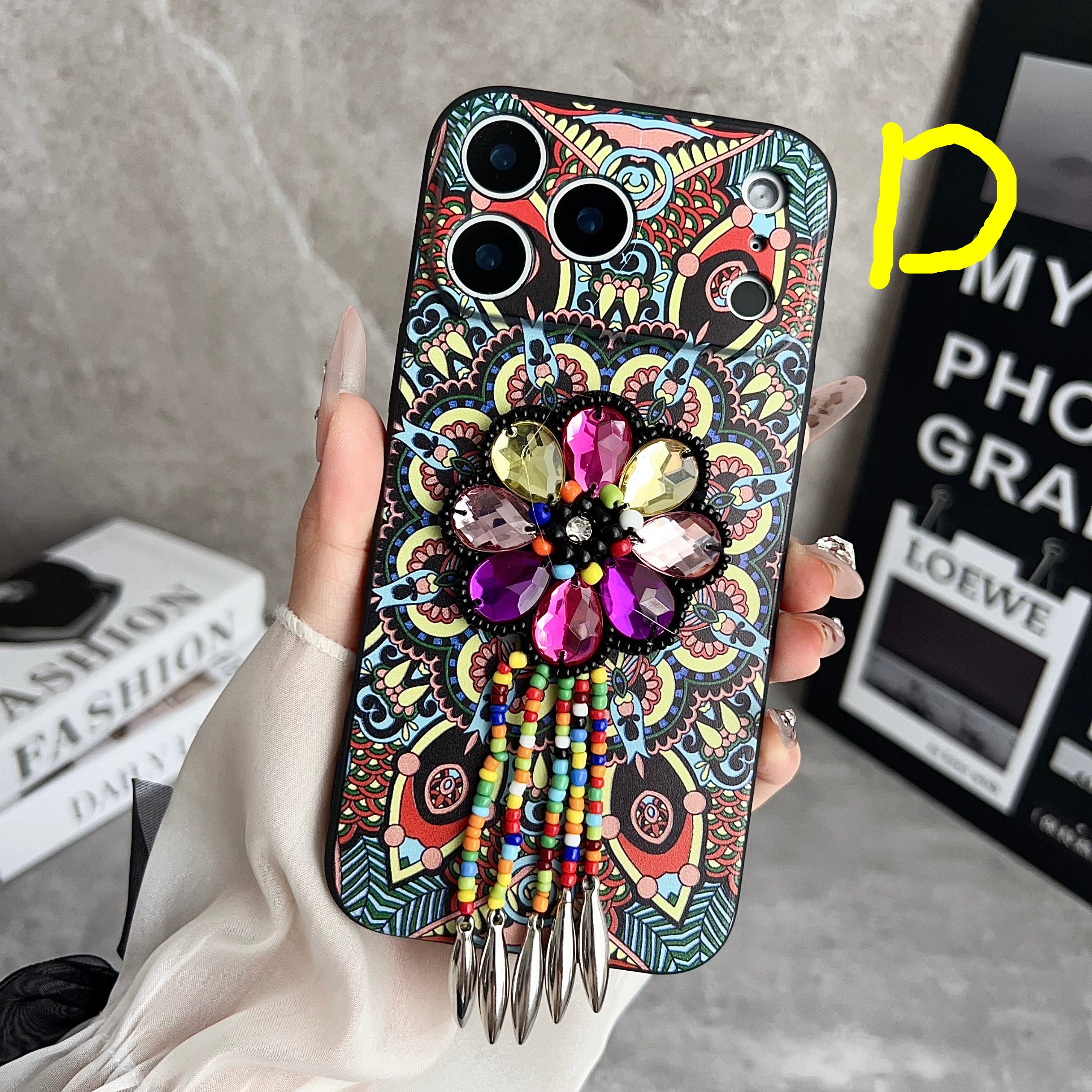 Beaded Artisan Phone Case: Ethnic Inheritance