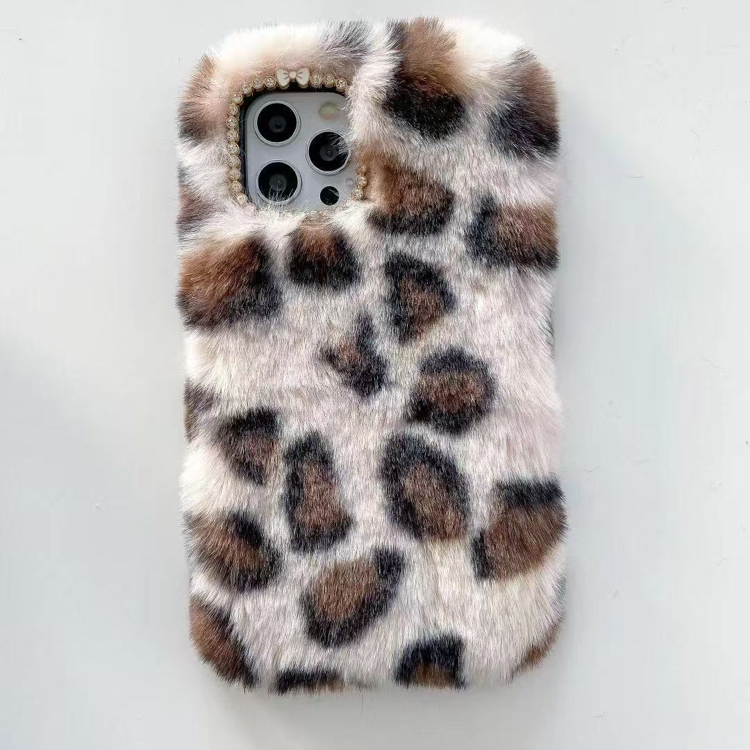 Cloud-Touch Plush Phone Case: Healing Softness & Protection