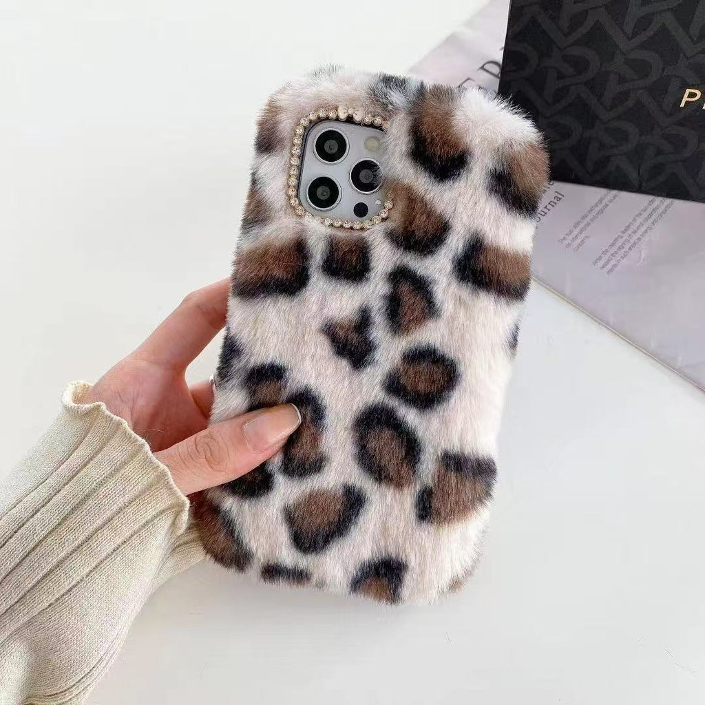 Cloud-Touch Plush Phone Case: Healing Softness & Protection