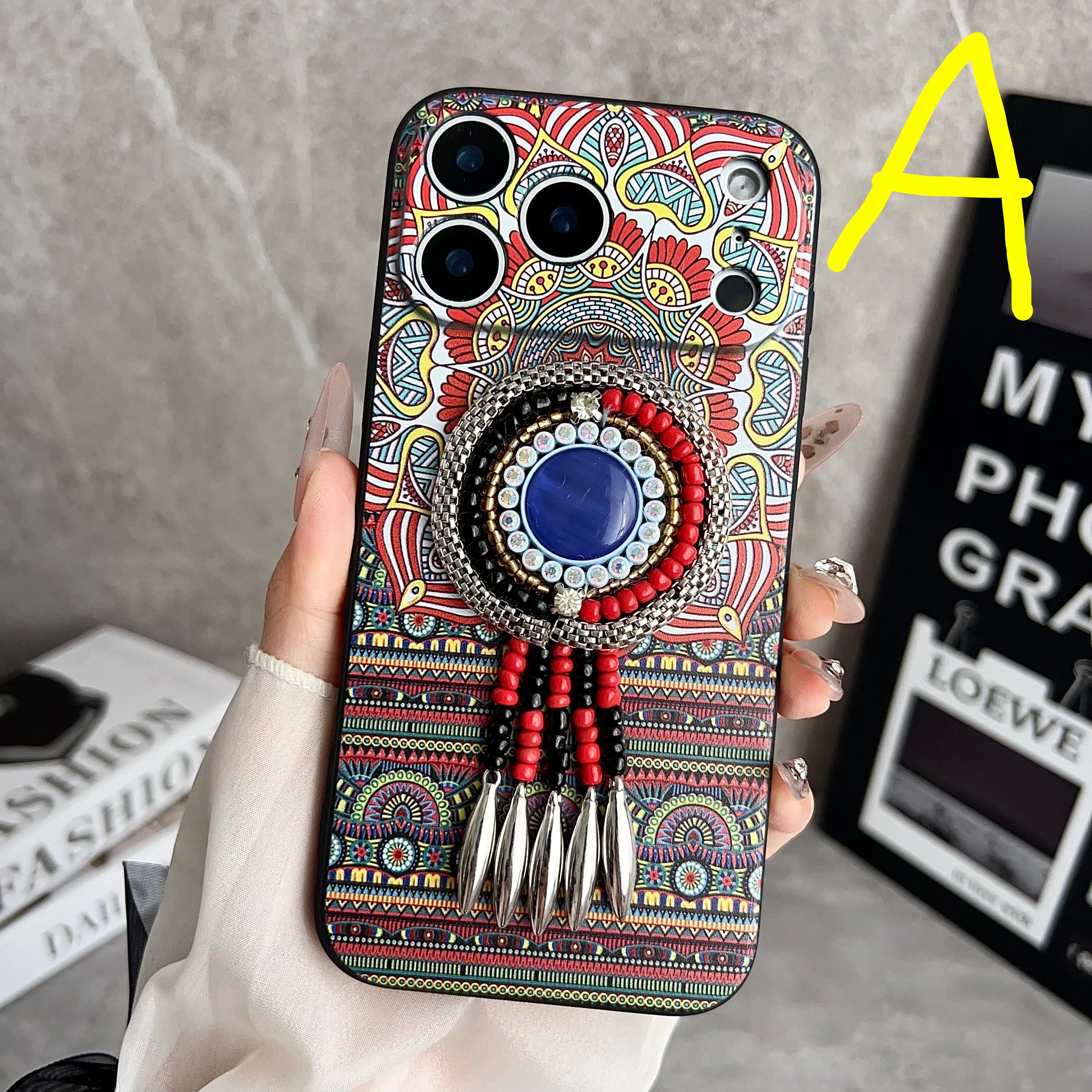 Beaded Artisan Phone Case: Ethnic Inheritance