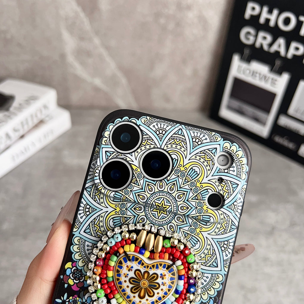 Beaded Artisan Phone Case: Ethnic Inheritance